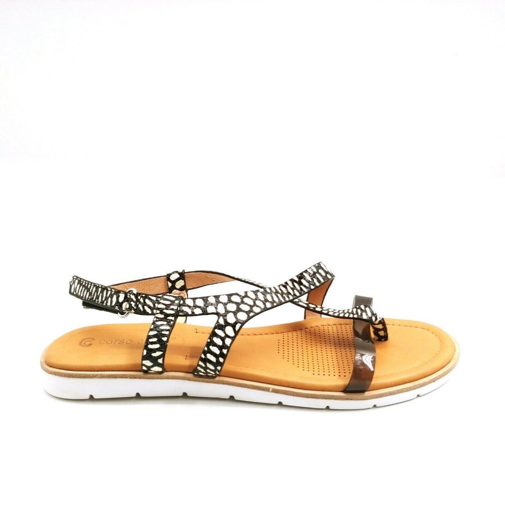 Corso Como Black and Tan Patterned Toe-Ring Sandals